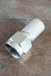 Liwal-Htay-F-male-connector-RG6-1.JPG